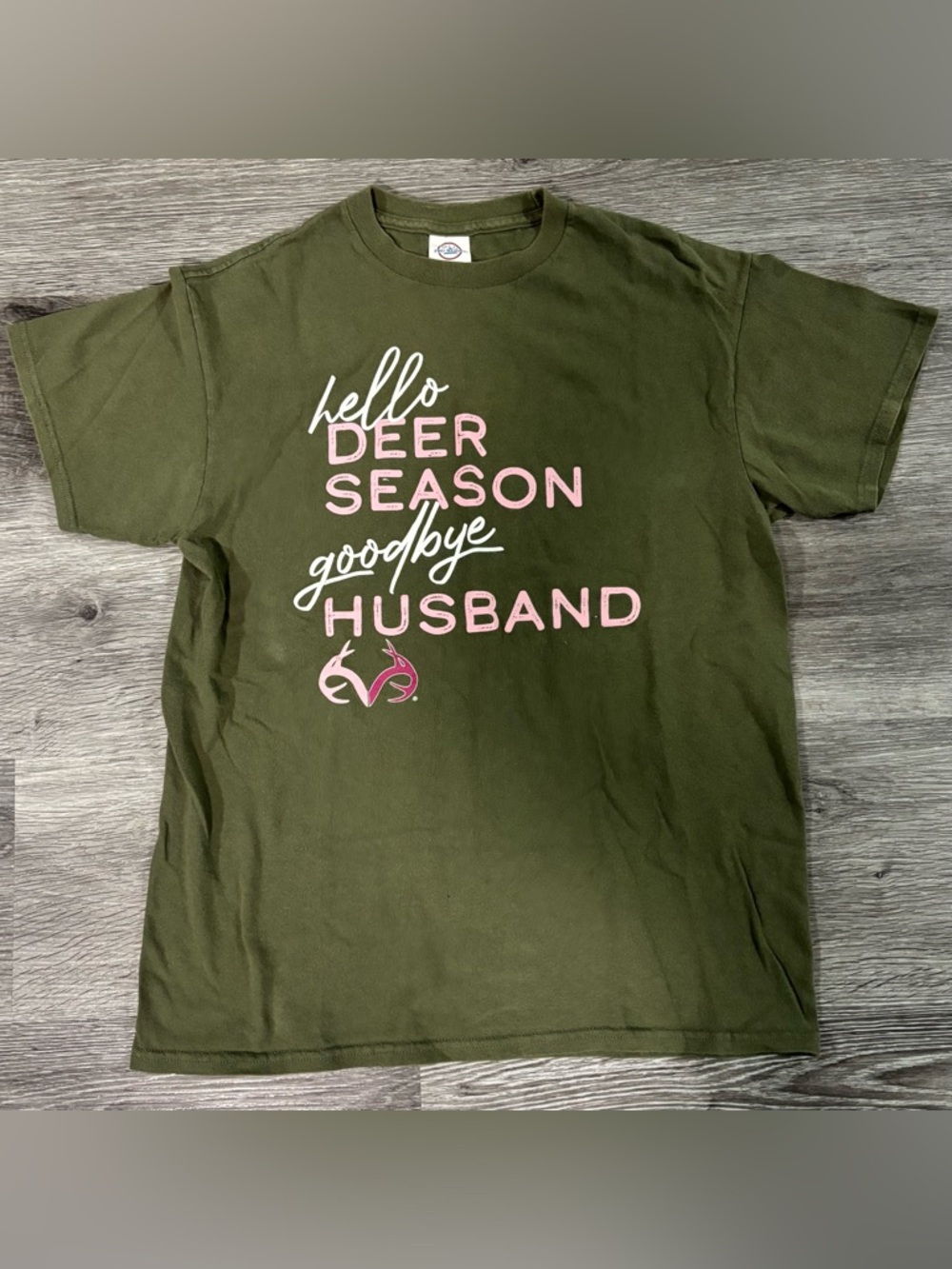 Women’s Green Country Shirt Size Medium